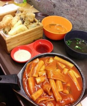 韩国文化:韩国美食绝配 辣炒年糕+油炸(떡볶이+튀김) 韩国文化:韩国美食绝配 辣炒年糕+油炸(떡볶이+튀김)